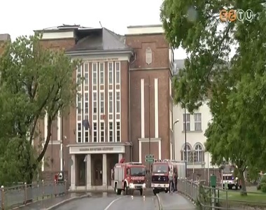 Fákat döntött és tetőket bontott a szél Vas megyében Fákat döntött és tetőket bontott a szél Vas megyében