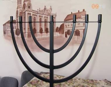 Aj�nd�kba kapott �j men�r�t az ellopott helyett a zsid� hitk�zs�g