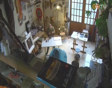 A Szent M�rton-eml�k�vre meg�jul a Sz�kesegyh�z kapuzata