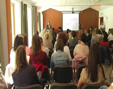 Konferencia a V�d�olt�si H�ten