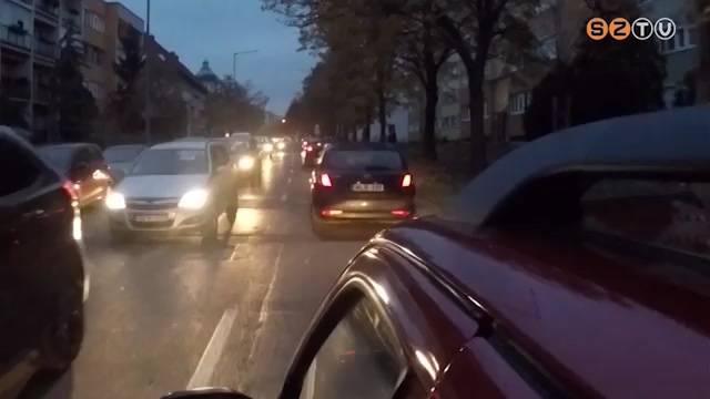 Délutáni csúcsforgalom Szombathelyen Délutáni csúcsforgalom Szombathelyen