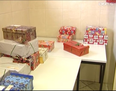 Lassabban gy�lnek a cip�sdobozok a szombathelyi baptista gy�lekezetn�l, mint tavaly