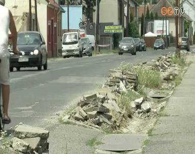 Csapad�k- �s belv�z elvezet�s a d�li v�rosr�szben