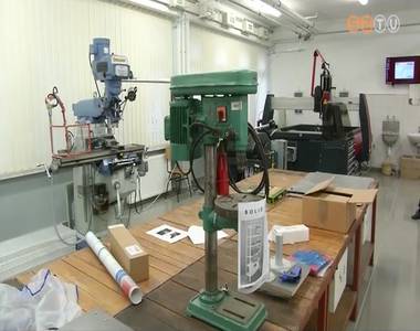 Elk�sz�lt a labor