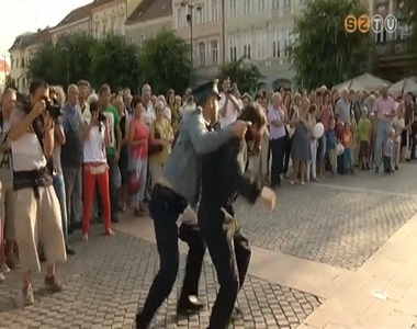 Egy nap alatt 60 bérletet értékesített a Weöres Sándor Színház a következő évadra Egy nap alatt 60 bérletet értékesített a Weöres Sándor Színház a következő évadra