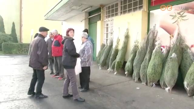 Karácsonyfa a rászorulóknak Karácsonyfa a rászorulóknak