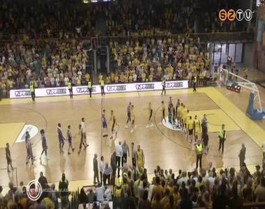 Ism�t a Falco-n�l az el�ny