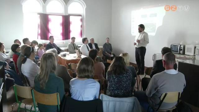 Huszárlépéssel a laktanya szellemi megújulása felé Huszárlépéssel a laktanya szellemi megújulása felé