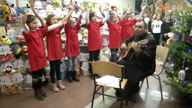 Adománygyűjtés a Derkovitsban Adománygyűjtés a Derkovitsban