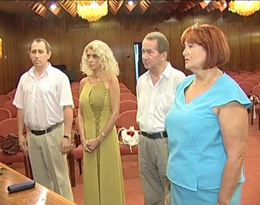 Eskt tettek a vlasztsi bizottsg tagjai