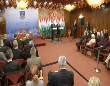 Modern V�rosok Program