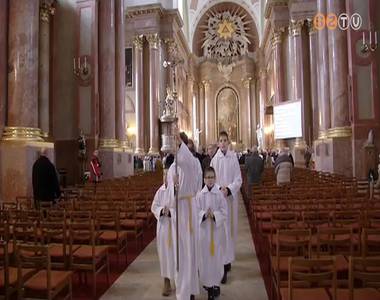 Vas�rnap tartott�k Szombathely fogadalmi �nnep�t a Sz�kesegyh�zban