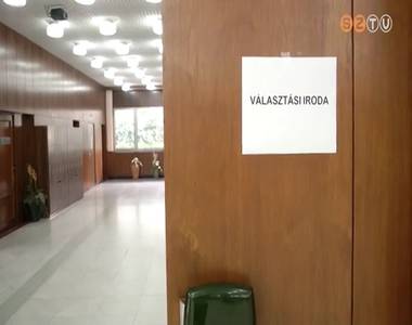 Választás előtti aláírásgyűjtés Választás előtti aláírásgyűjtés