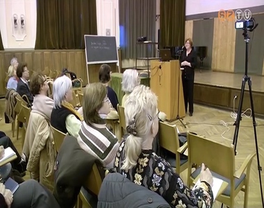 Folytat�dik a Nyugd�jas Egyetem