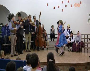 Havonta v�rja t�nch�z az �rdekl�d�ket az egyetem zenei tansz�k�n