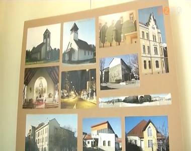 Mangli�r L�szl� �p�t�sz munk�it bemutat� t�rlat ny�lt